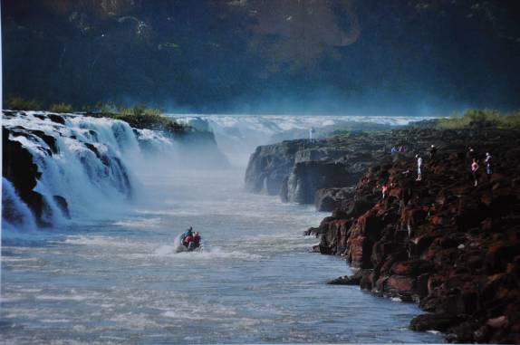 Uma linda foto do Salto Yucumã, na fronteira entre Brasil e Argentina, no município de Derrubadas, no Rio Grande do Sul